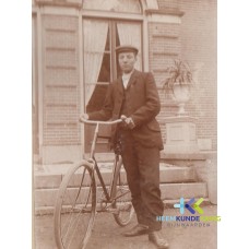 br 25 man met fiets